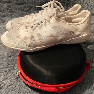 Cheer/gymnastics shoes